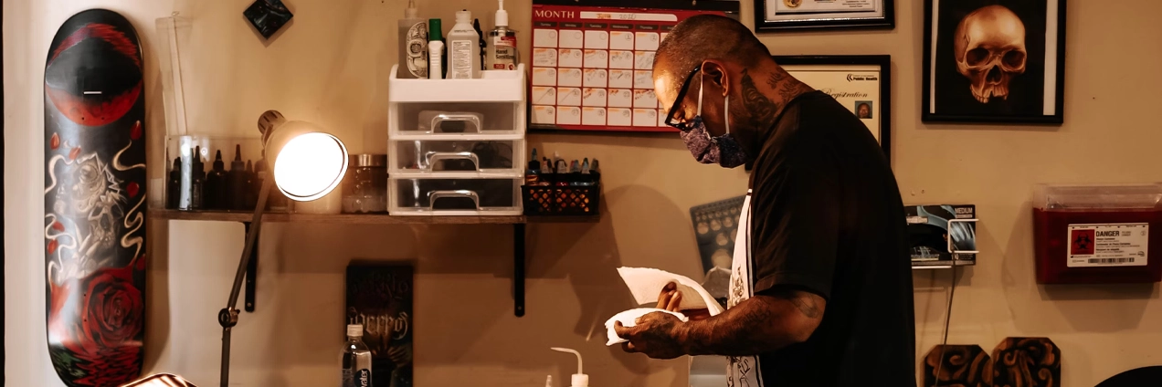 dovme-piercing-salonu-randevu-sistemi